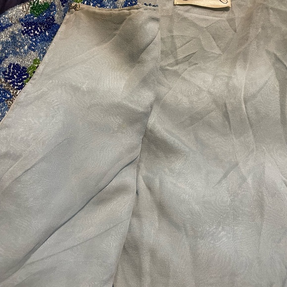 VINTAGE MUSEUM PIECE!!! Arnold Scaasi ball gown circa 1957. Fully beaded bodice. - Picture 8 of 11